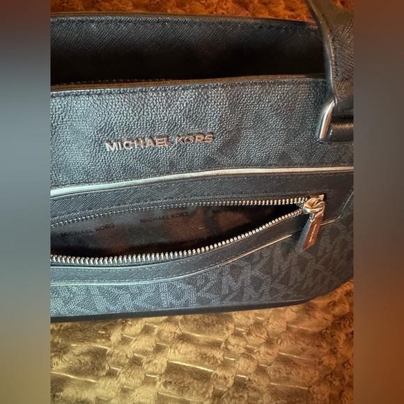 Michael Kors Large Black Leather Double Handle Tote Bag. - Picture 9 of 10